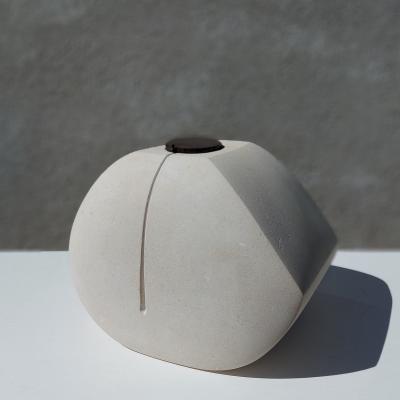 Eclosion XVII | Pierre calcaire et métal | 17x22x17cm | 2021