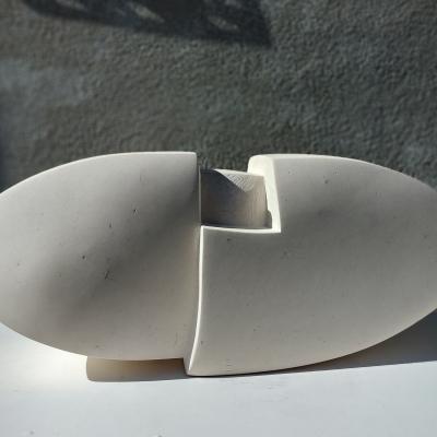 Equilibre V | Pierre calcaire | 35.5x55x14cm | 2016